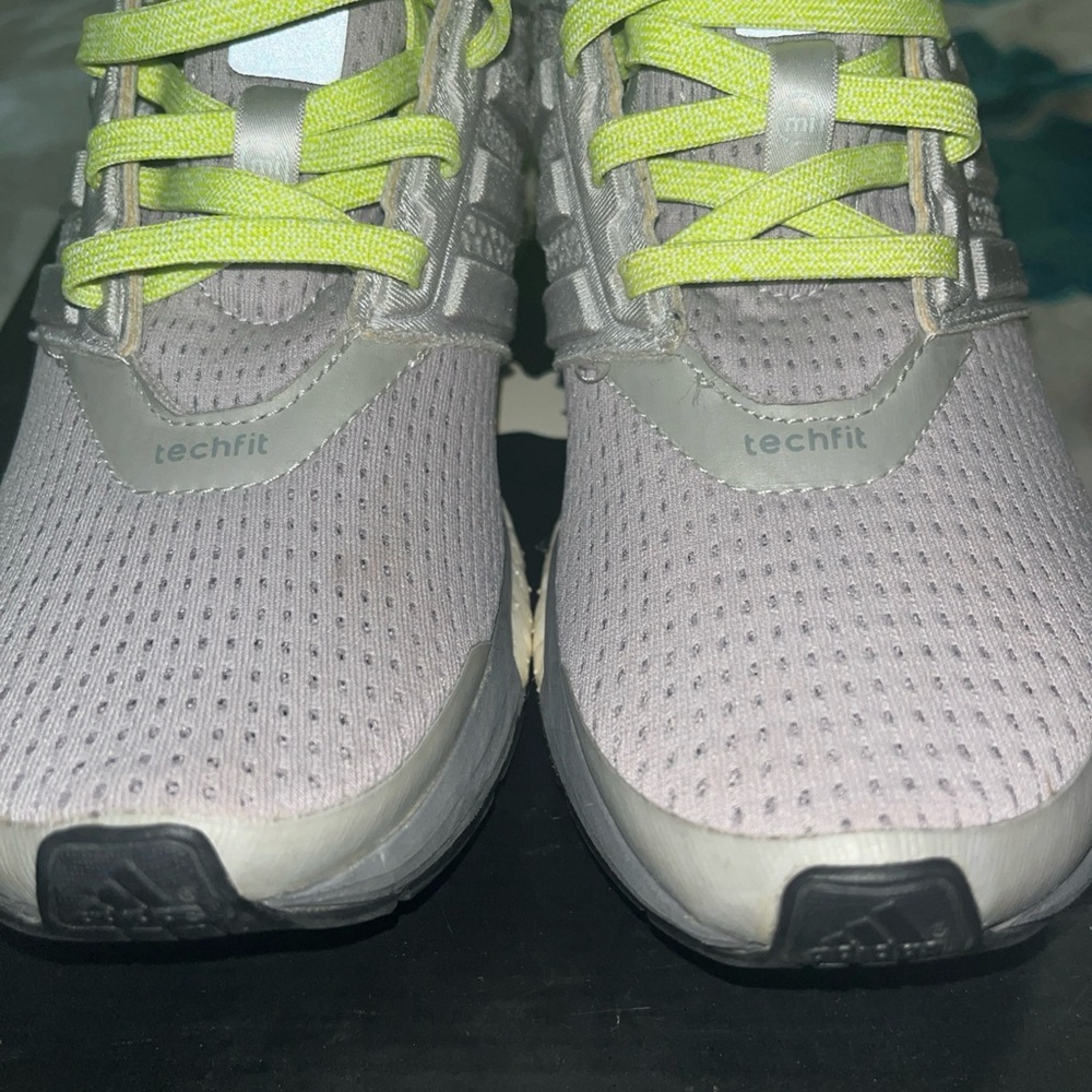 ADIDAS Womens Supernova Glide 7 Running Shoes B40367 Size 6 - Picture 2 of 5